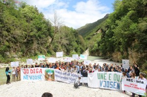 Protest against the construction of a hydropower project. The Bence – a tributary of the Vjosa – is one of the most beautiful rivers in Albania. 95% of its water is to be diverted into pipelines. Photo: Ervis Loçe