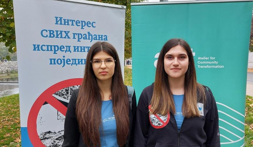 The two young activists who have been targeted with the SLAPP case Sunčica Kovačević and Sara Tuševljak © Fondacije Atelje za društvene promjene - ACT
