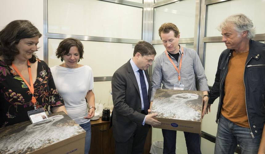 Handing over of the petition to Pierre Heilbronn, Vice President of the EBRD. Never before has the EBRD received so many petition signatures on energy issues © Jason Alden, Patagonia