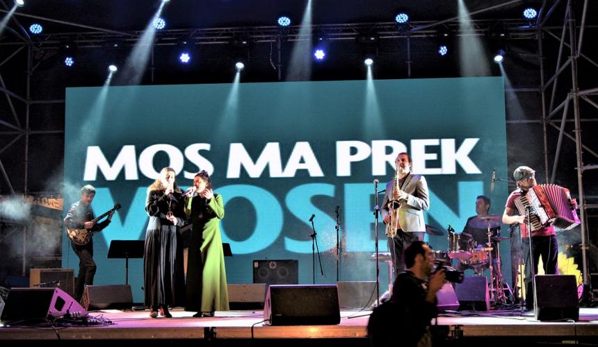 Mos ma prek Vjosën – Hands off Vjosa concert in Tirana © Moris Rama