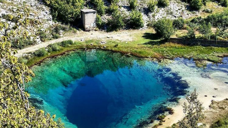 The source of the Cetina river © Courtesy of the Ne daj se, Cetino! - Spasimo Peruću i Cetinu od termoelektrane! Facebook group