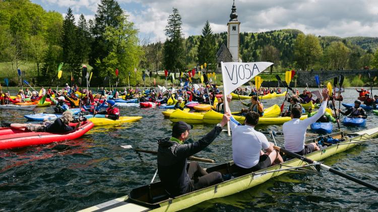 About 150 paddlers opened the Balkan Rivers Tour at Bohinj Lake in Slovenia on Saturday, April 16. © Jan Pirnat
