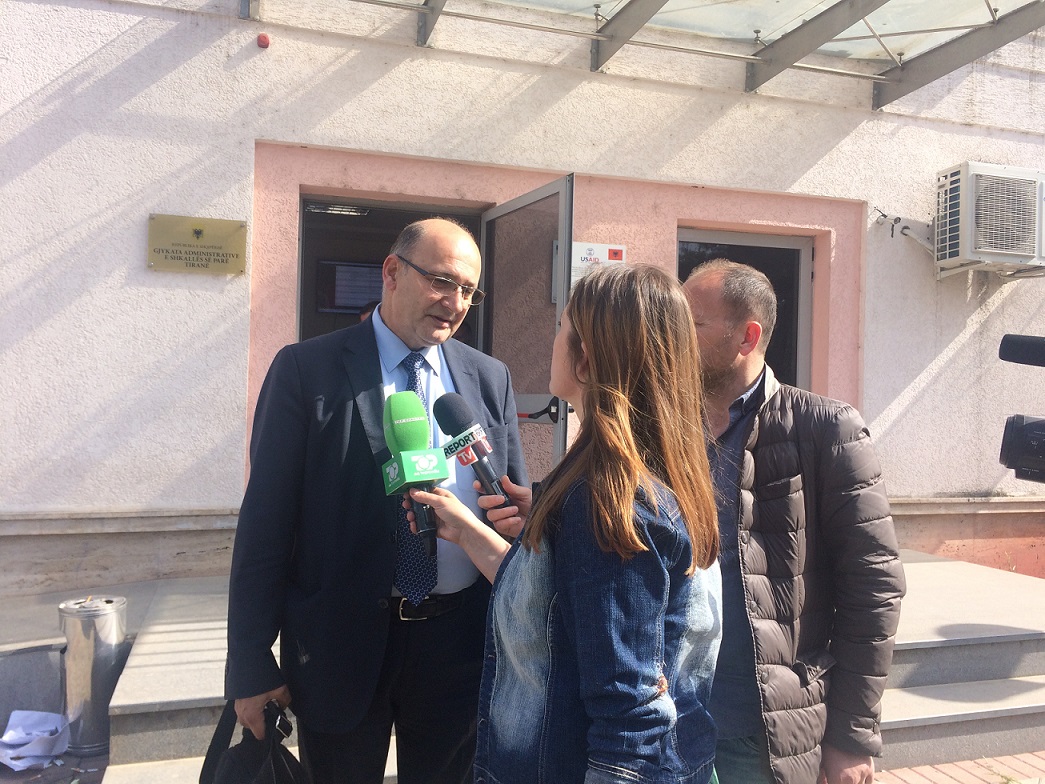 Attorney Vladimir Meçi, interviewed by Albanian media after the Court announced its decision. This was the first-ever environmental lawsuit in Albania. © Olta Hadushaj